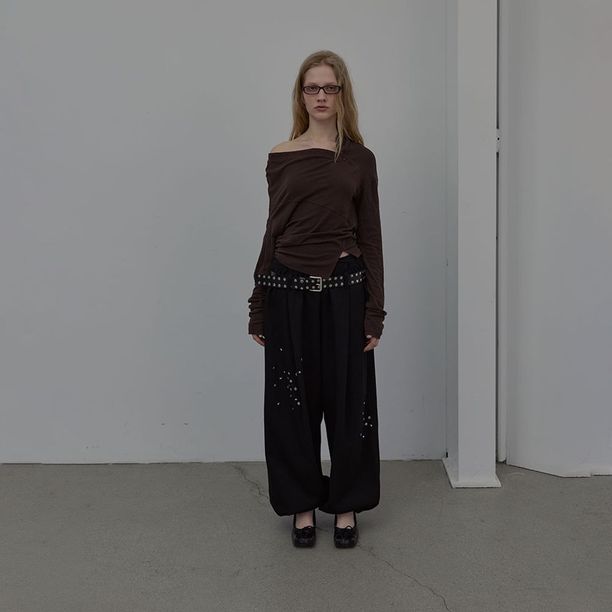 엘씨디씨티엠(LCDC™) SPARKLE WAFFLE PANTS (BLACK)