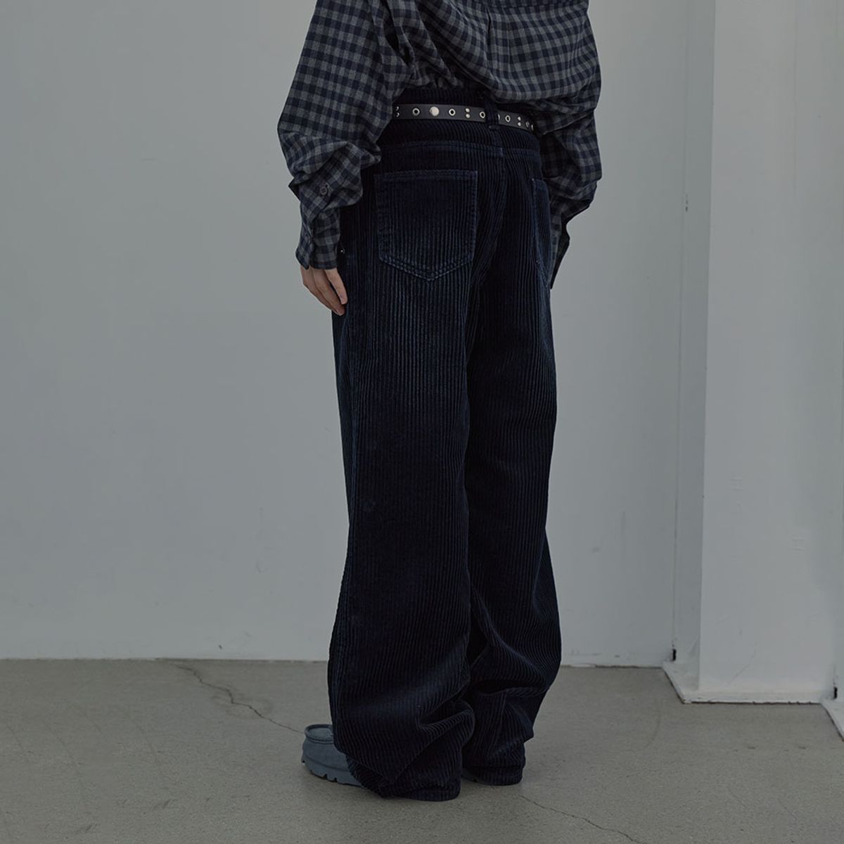 엘씨디씨티엠(LCDC™) WASHED CORDUROY PANTS (NAVY)