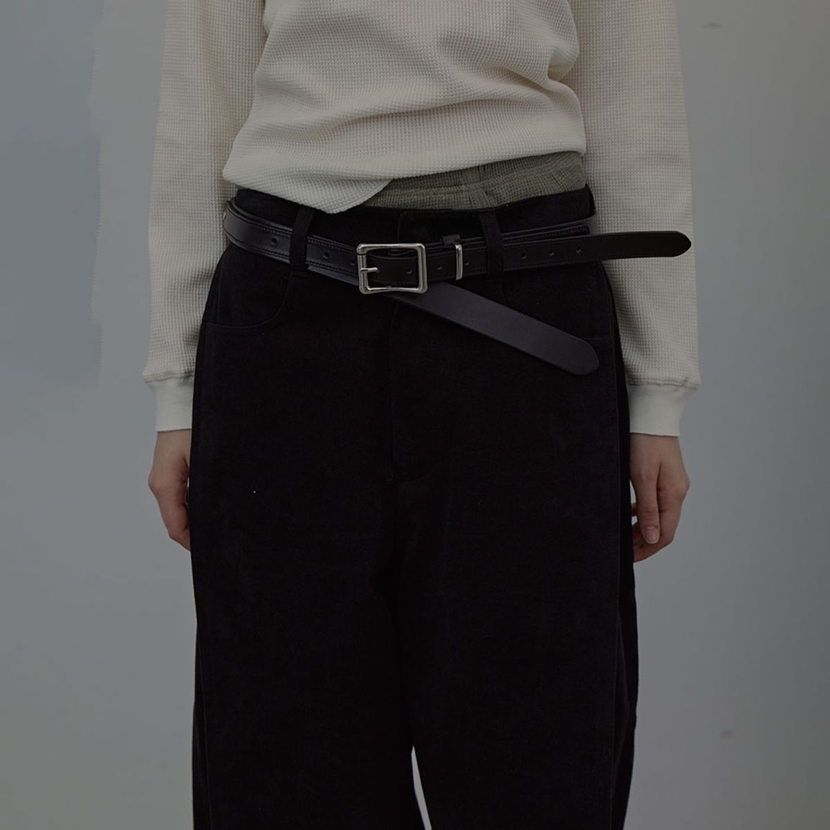 엘씨디씨티엠(LCDC™) CURVED SNAP PANTS (BLACK)