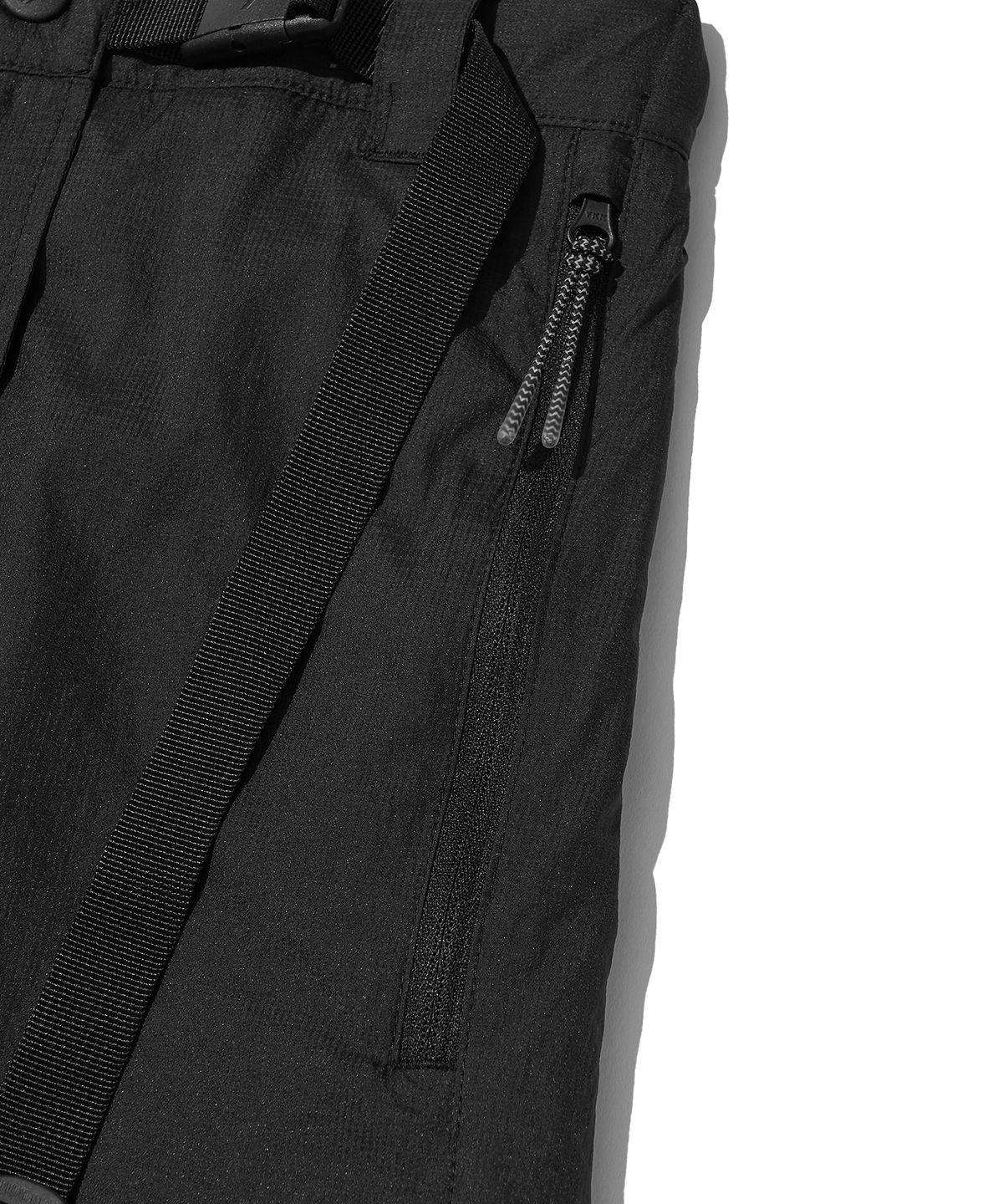 웰터 익스페리먼트(WELTER EXPERIMENT) VENTHRA HIKE SKIRT_BLACK