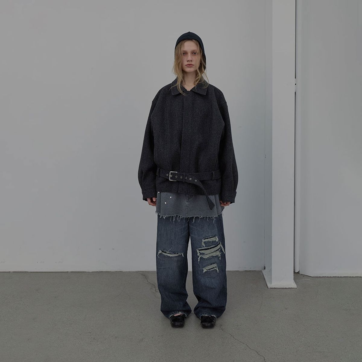 엘씨디씨티엠(LCDC™) RAW-CUT STUD DENIM SKIRT (GREY)