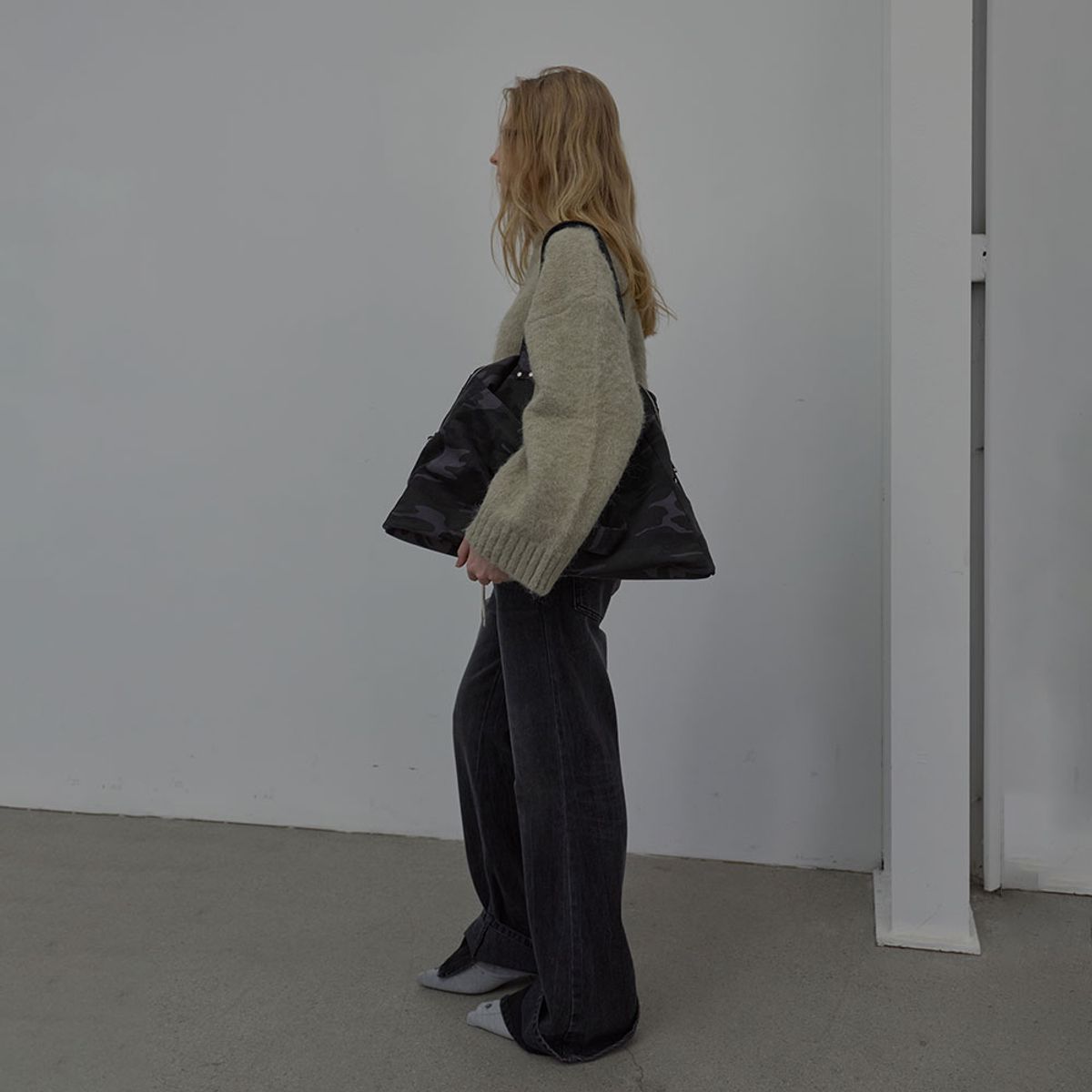 엘씨디씨티엠(LCDC™) LAYERED CAMO TOTE BAG (DARK GREY)