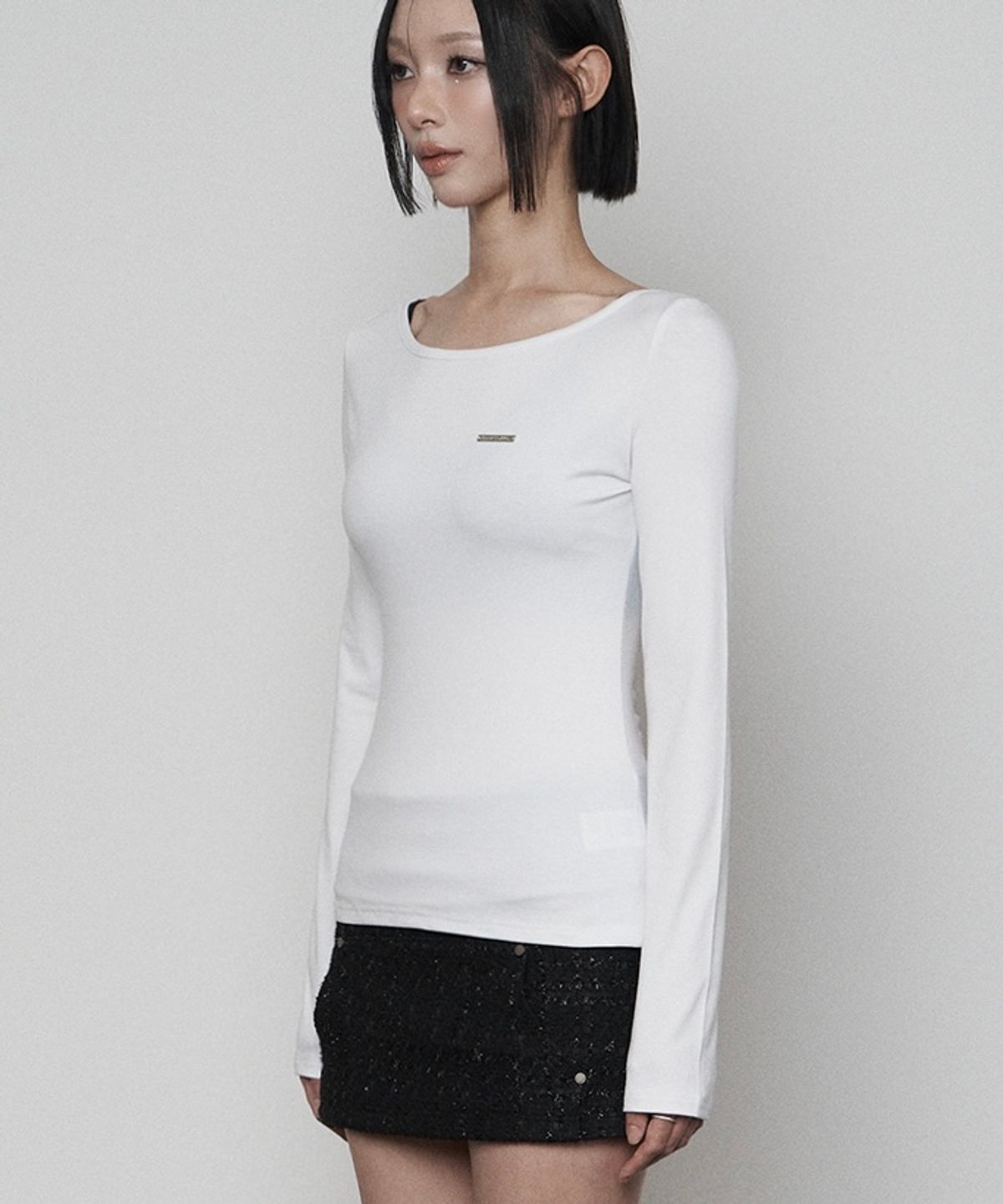 에트오소메(ETRE AU SOMMET) Back See-Through Print Long Sleeve (WHITE)