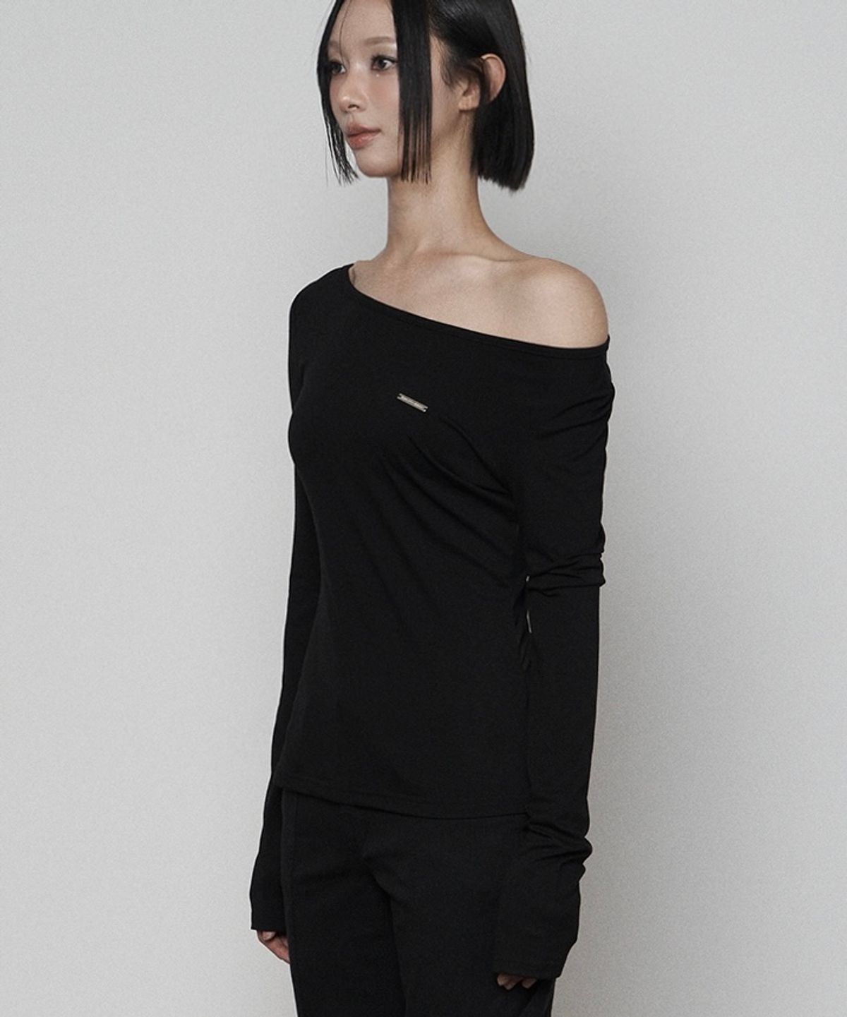 에트오소메(ETRE AU SOMMET) Back See-Through Print Long Sleeve (BLACK)