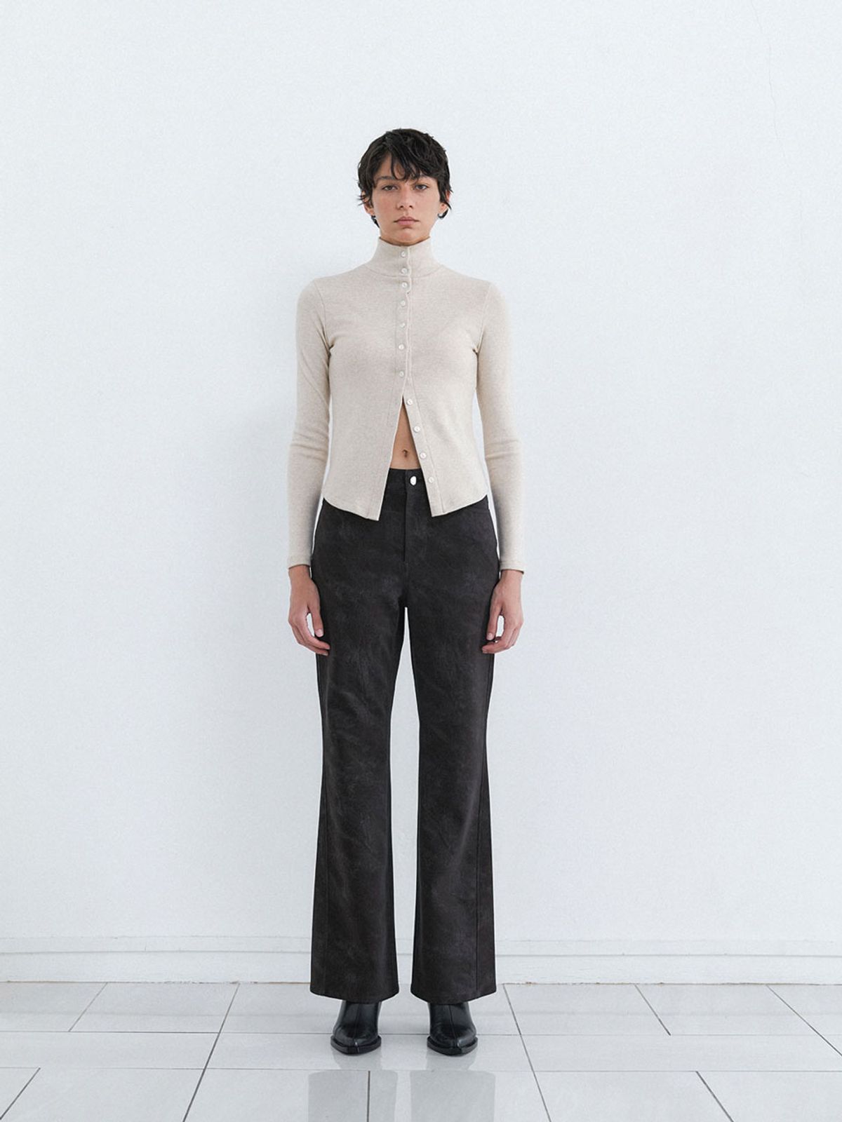 콥키노(KOBKINO) CLOUD LEATHER BOOTS CUT PANTS (BROWN)