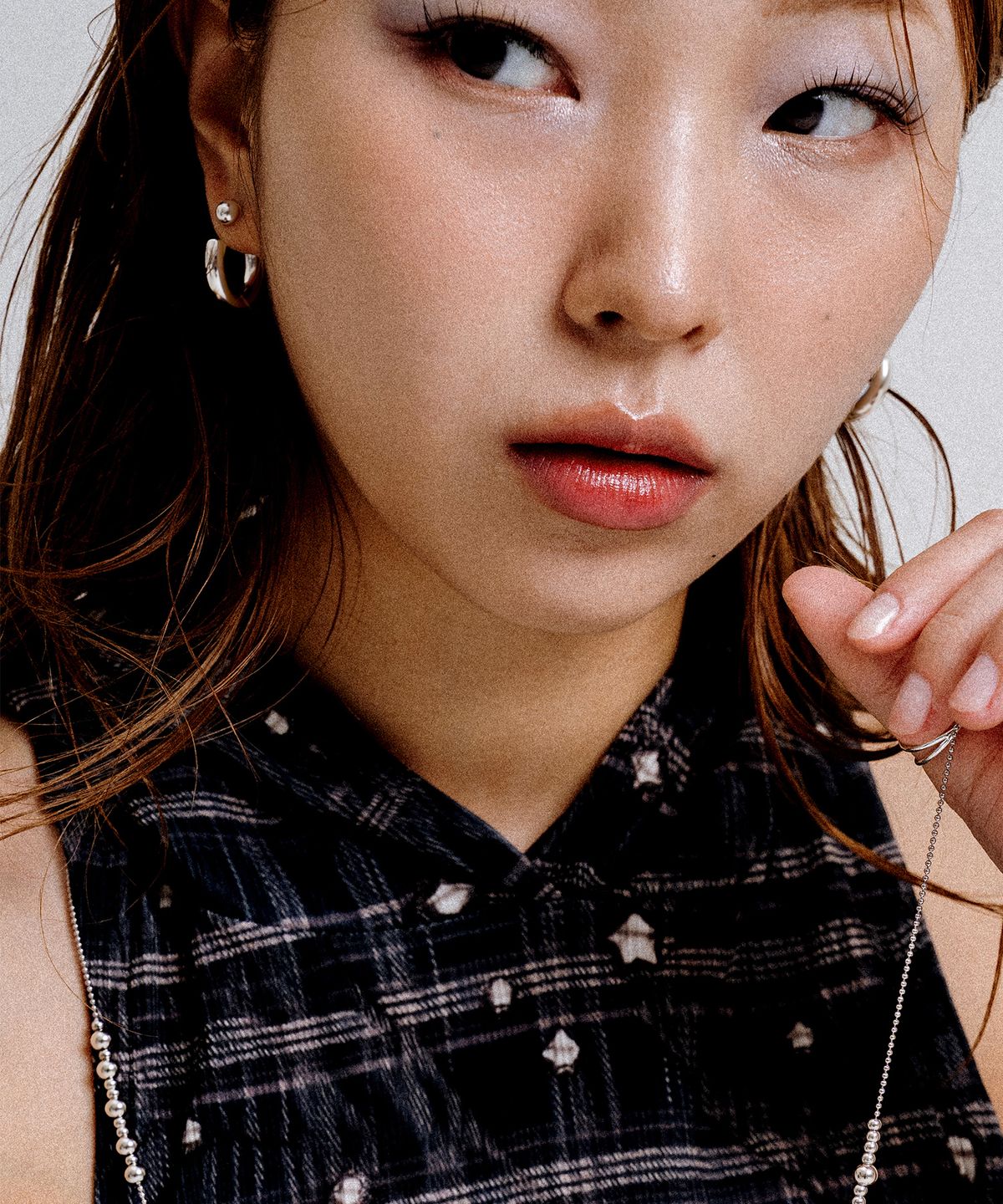 스칼렛또(SCALETTO) UR002 Ball and Hoop Earrings