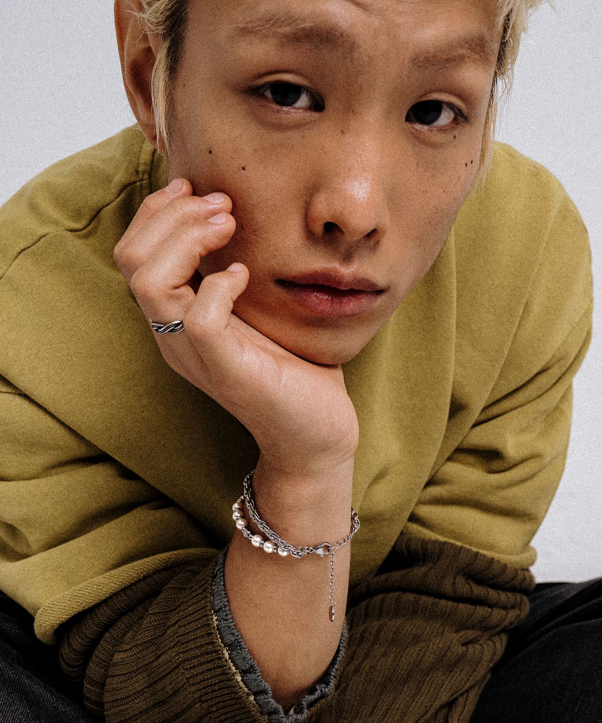 스칼렛또블랙(SCALETTOBLACK) URM014 Layered Chain & Stone Bracelet