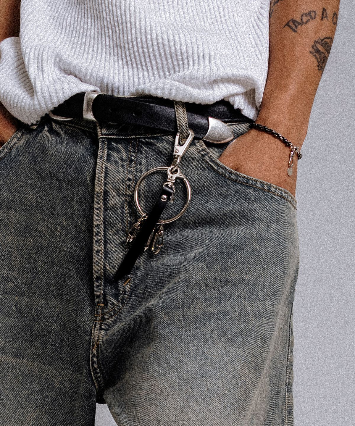 스칼렛또블랙(SCALETTOBLACK) URM015 Big Circle Leather Key ring
