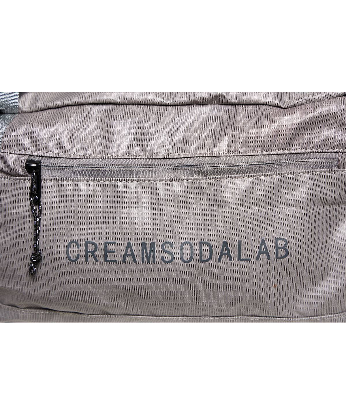 크림소다랩(CREAM SODA LAB) 씨알에스디엘 짐 트레이닝 보스턴 백팩 그레이