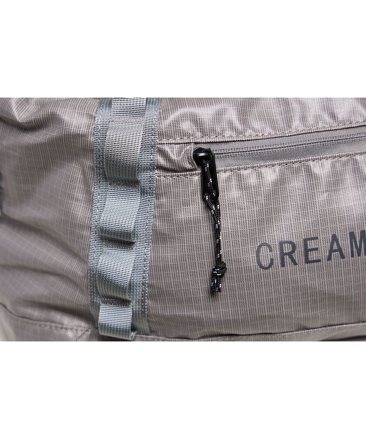 크림소다랩(CREAM SODA LAB) 씨알에스디엘 짐 트레이닝 보스턴 백팩 그레이