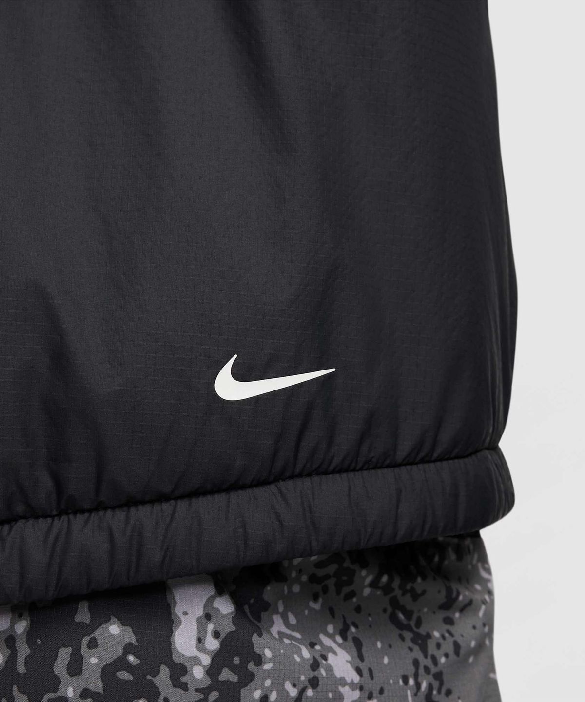 나이키(NIKE) 트레일 PrimaLoft® 써마 핏 러닝 베스트 M - 블랙:서밋 화이트 / FZ0002-010
