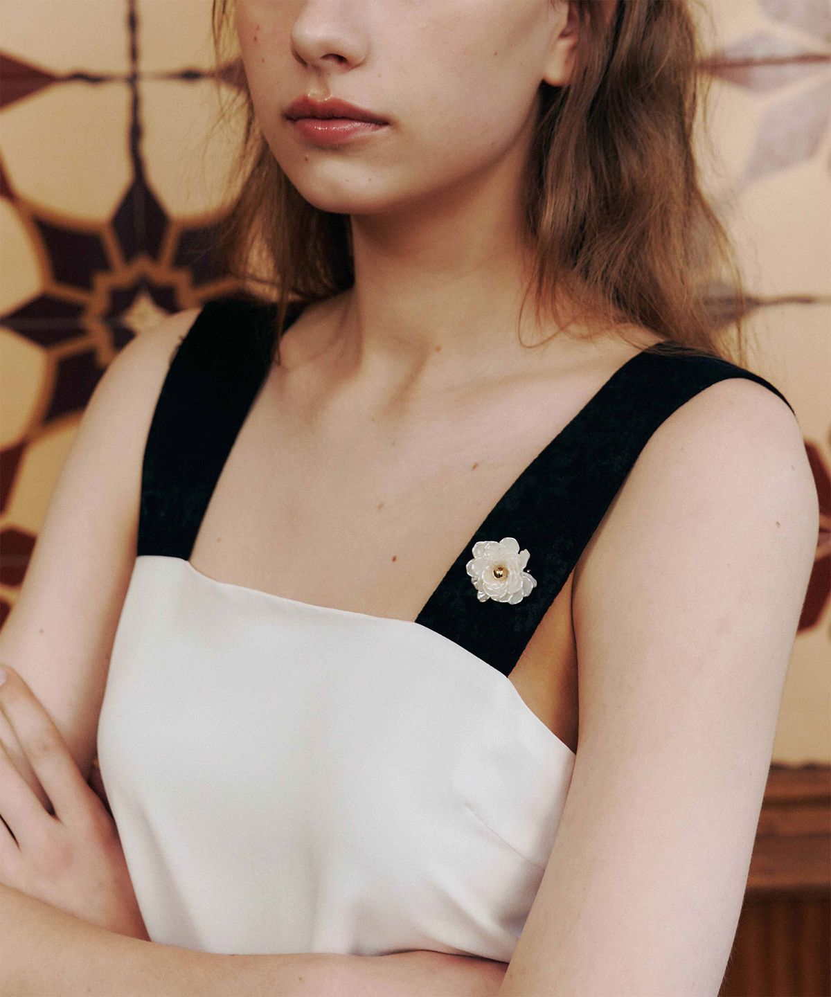 러브어스유(LOVEUSU) Essential Flower Brooch (White)