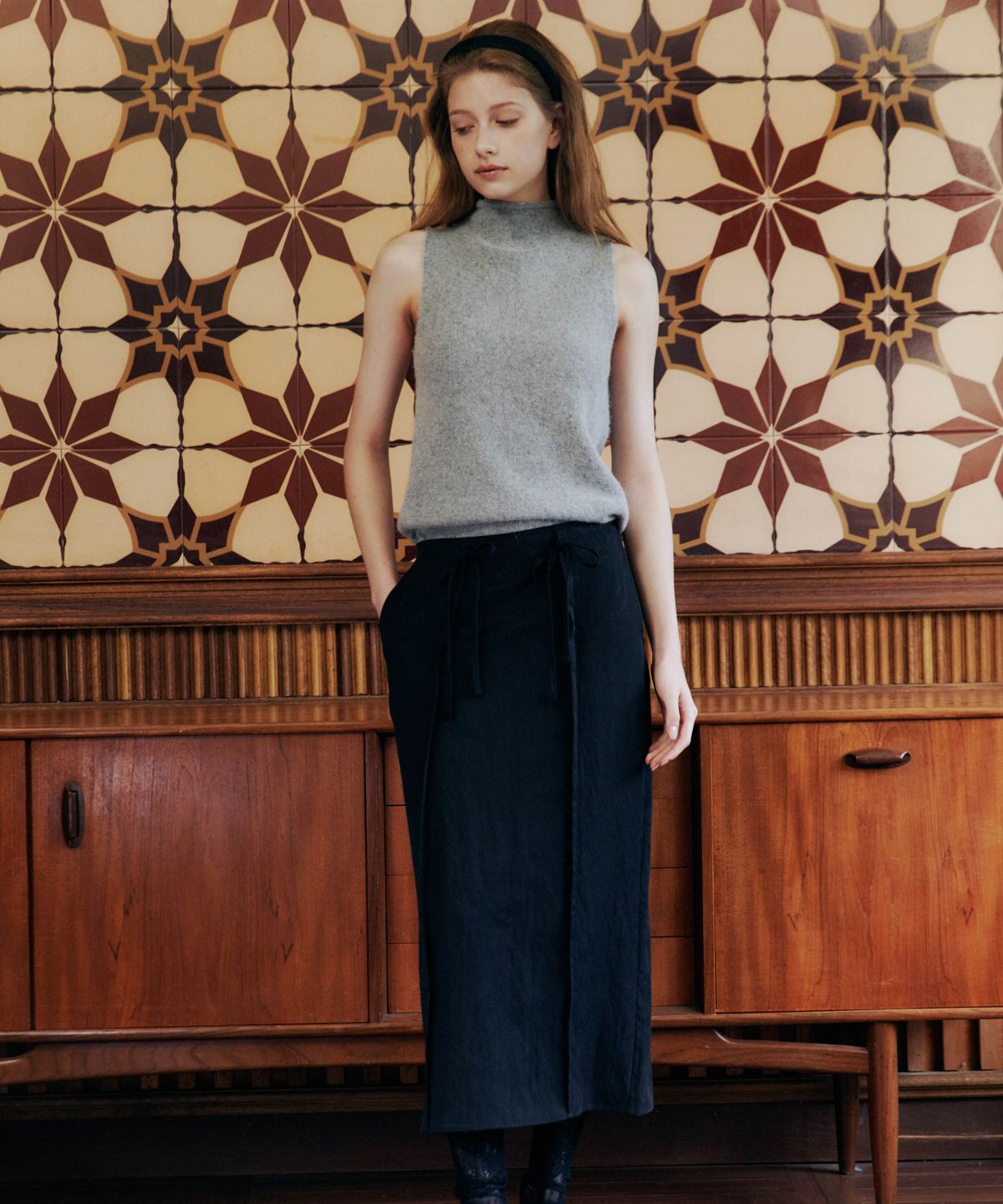 러브어스유(LOVEUSU) Friends Ribbon Skirt (Black)