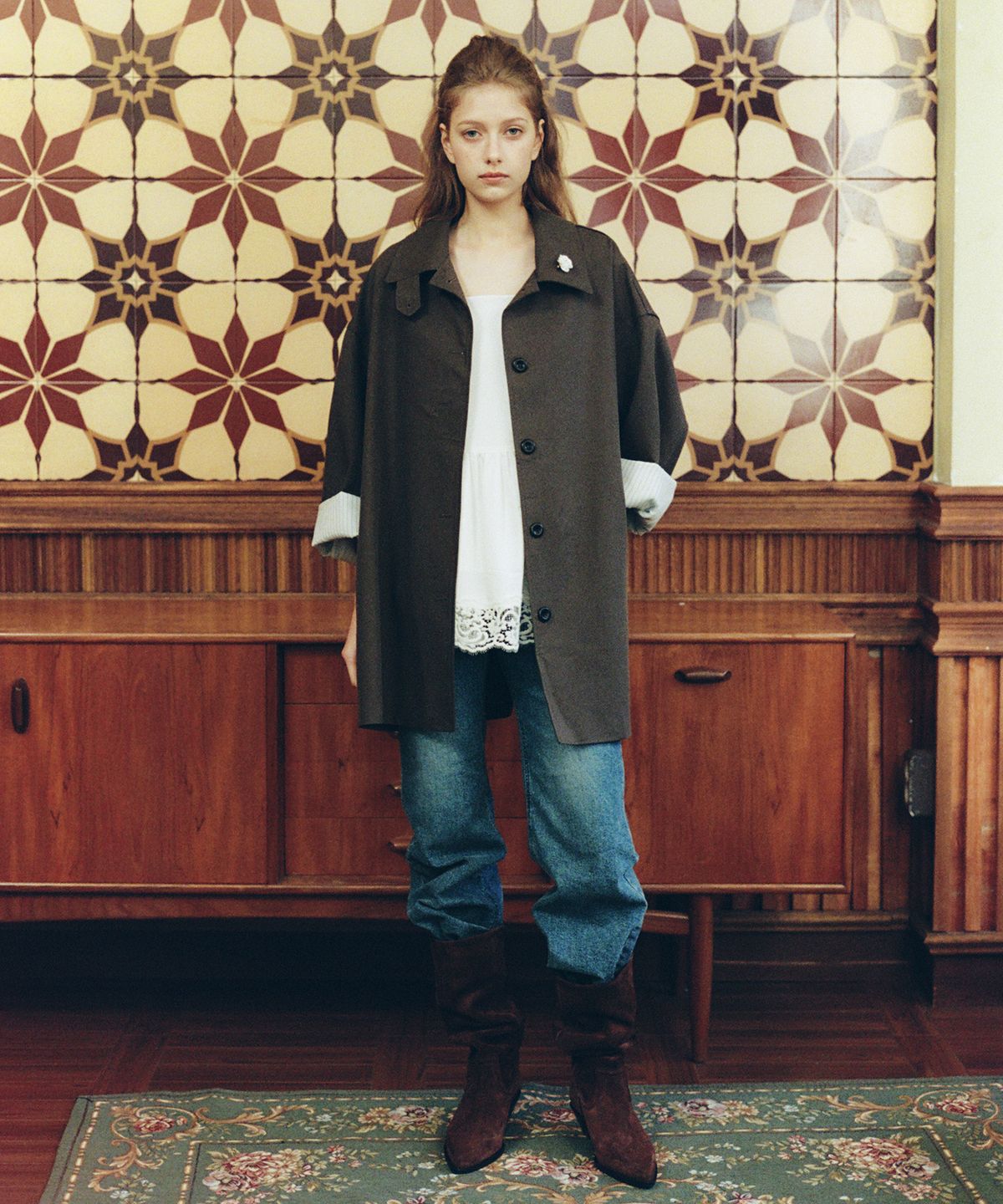 러브어스유(LOVEUSU) Modern Half Trench Jacket (Khaki)