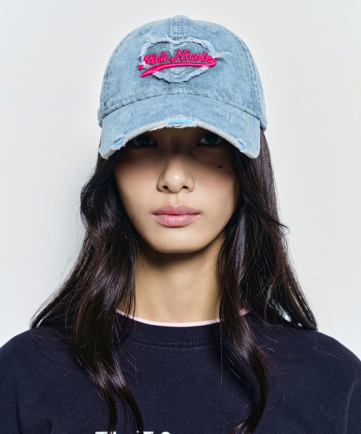 닉앤니콜(NICK&NICOLE) DESTROYED HEART DENIM BALL CAP_BLUE