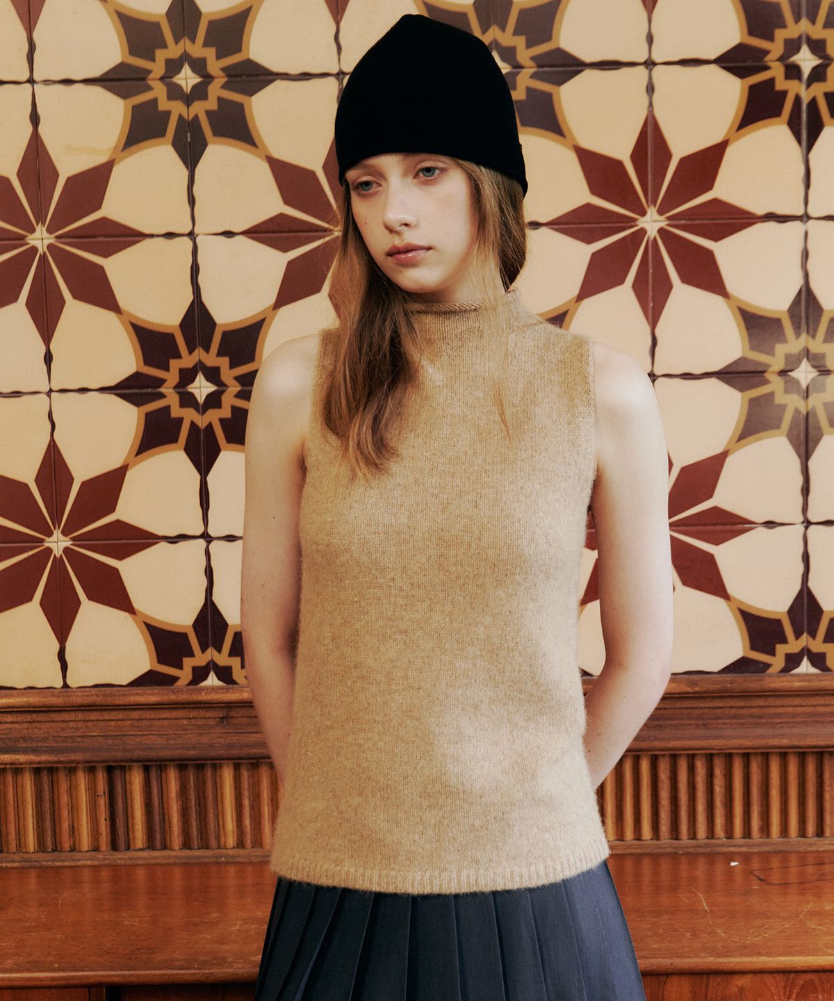 러브어스유(LOVEUSU) Wool Halter Neck Sleeveless Knit (Beige)