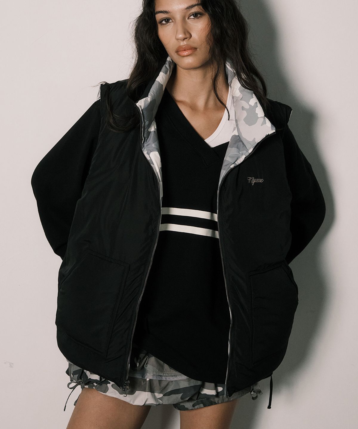 엔와이엑스엑스(NYXX) REVERSIBLE DOWN VEST BLACK