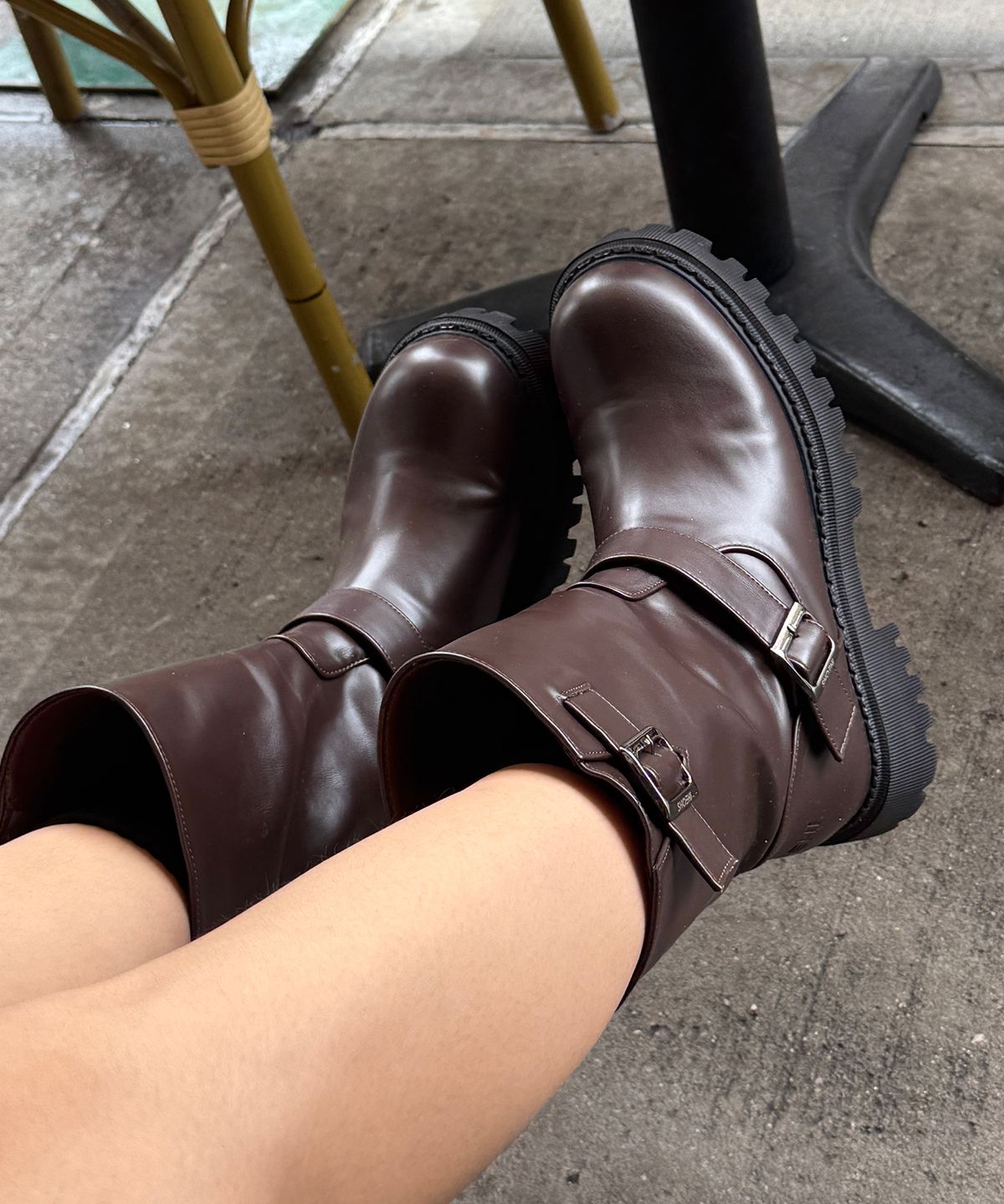 슈하이(SHOEHI) 나탈리 투 벨트 부츠 무신사 에디션 B1542_브라운
