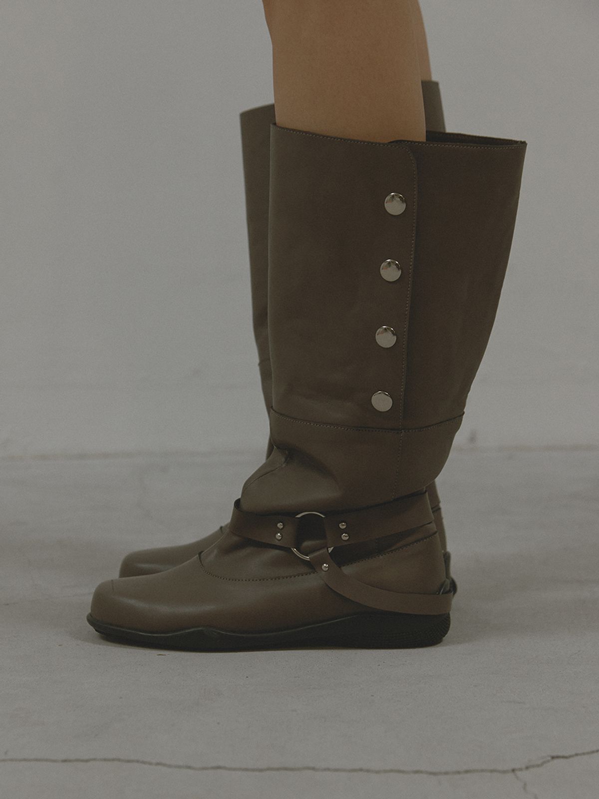 아수라(ASURA) FOLD-OVER LEATHER BOOTS (BROWN)