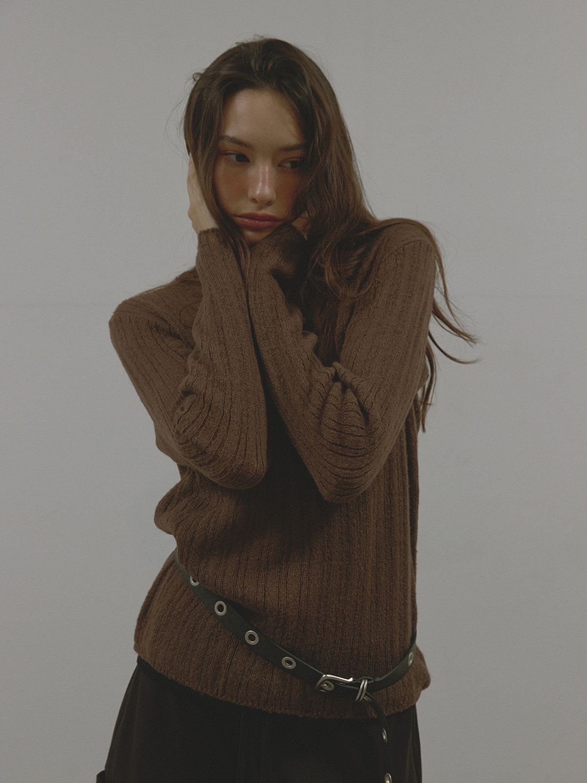 아수라(ASURA) V-NECK GOLGI KNIT (BROWN)