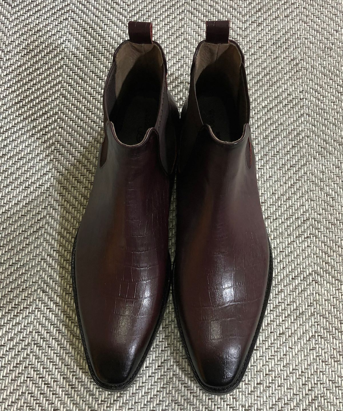 조앤슈(JOENSHOE) 릴 크로커 첼시부츠 버건디