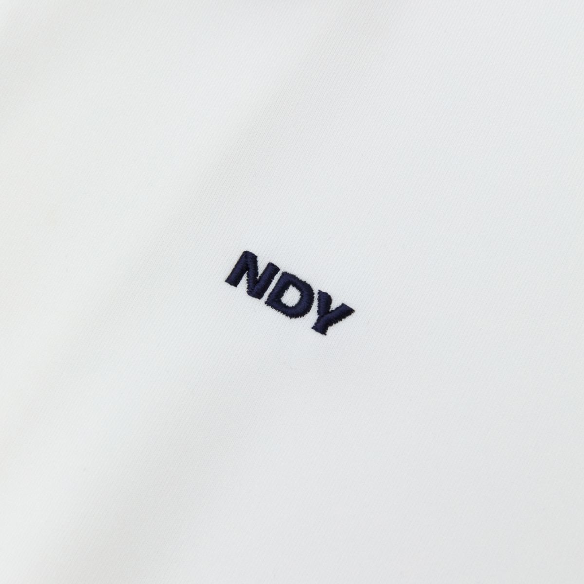 엔디와이(NDY) NY 미니멀 트랙 탑 화이트