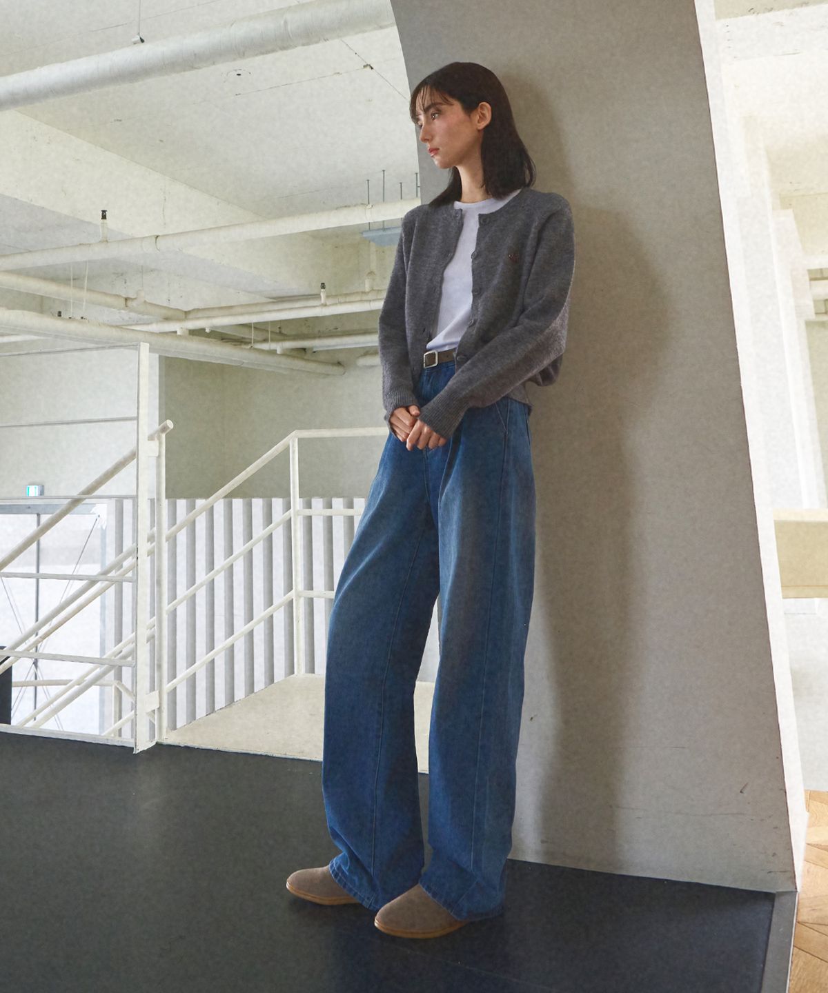 슬로우롤리(SLOWLOLLI) Relaxed fit pintuck denim_2 Colors