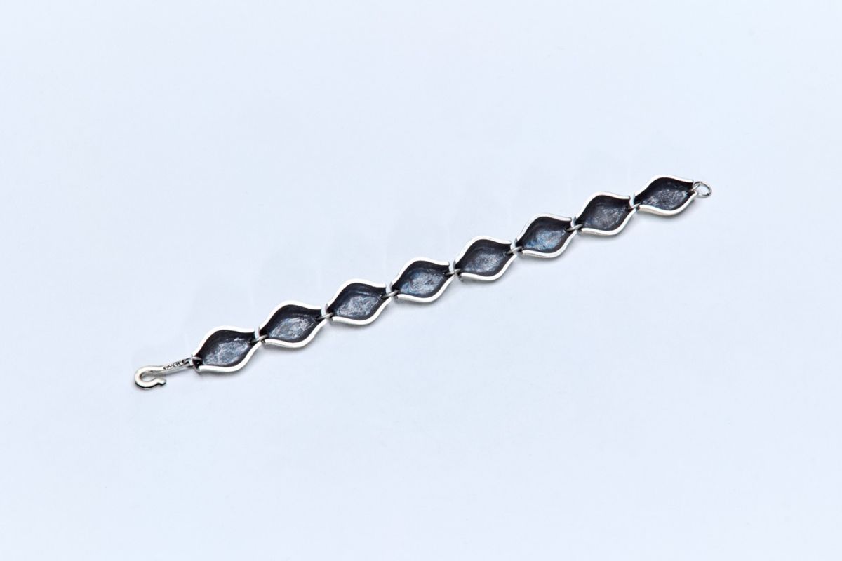 오버더라인(OVER THE LINE) P.O.C Lens Bracelet