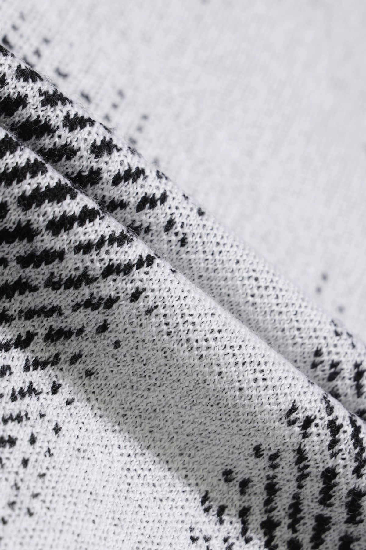 왁(WAAC) [PLAYER S EDITION] Men Gradation Check Sweater WMWAW25701GYM