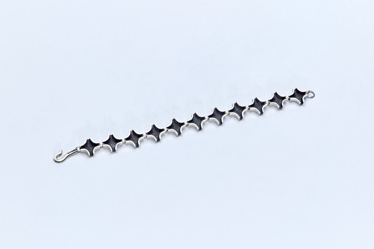 오버더라인(OVER THE LINE) P.O.C Focal Bracelet (small)
