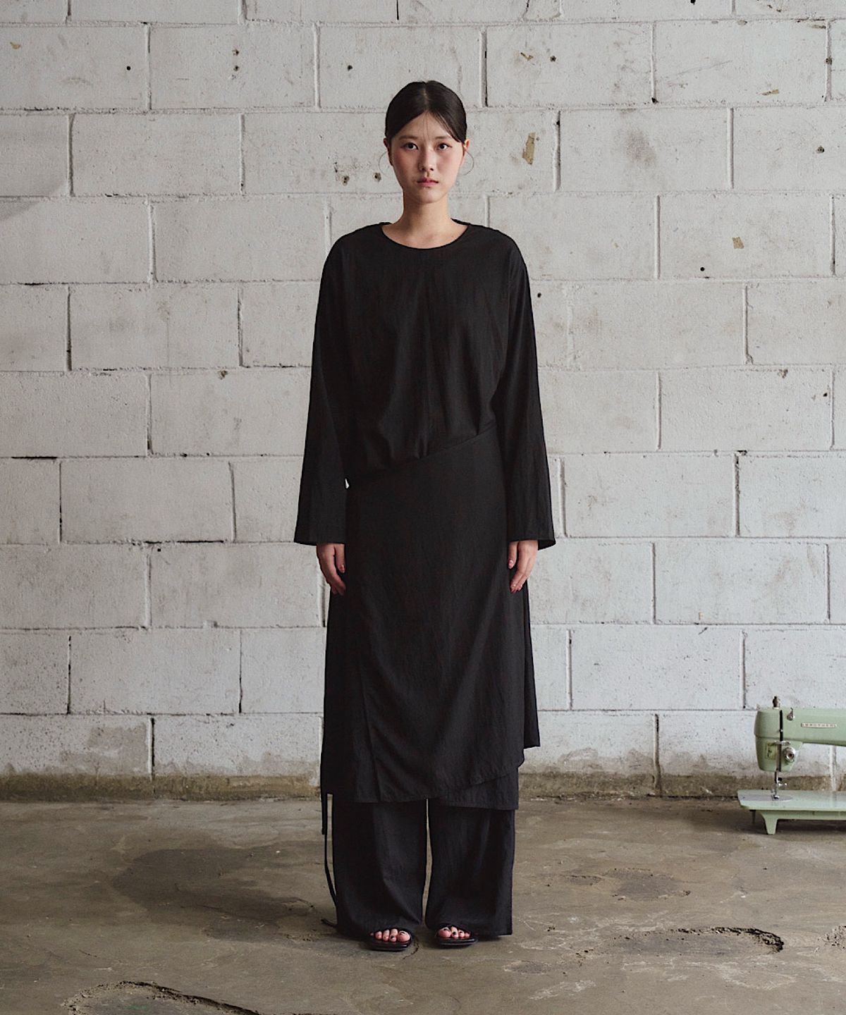 아포엠(APOEM) NOIE WRAP SET DRESS (2C)