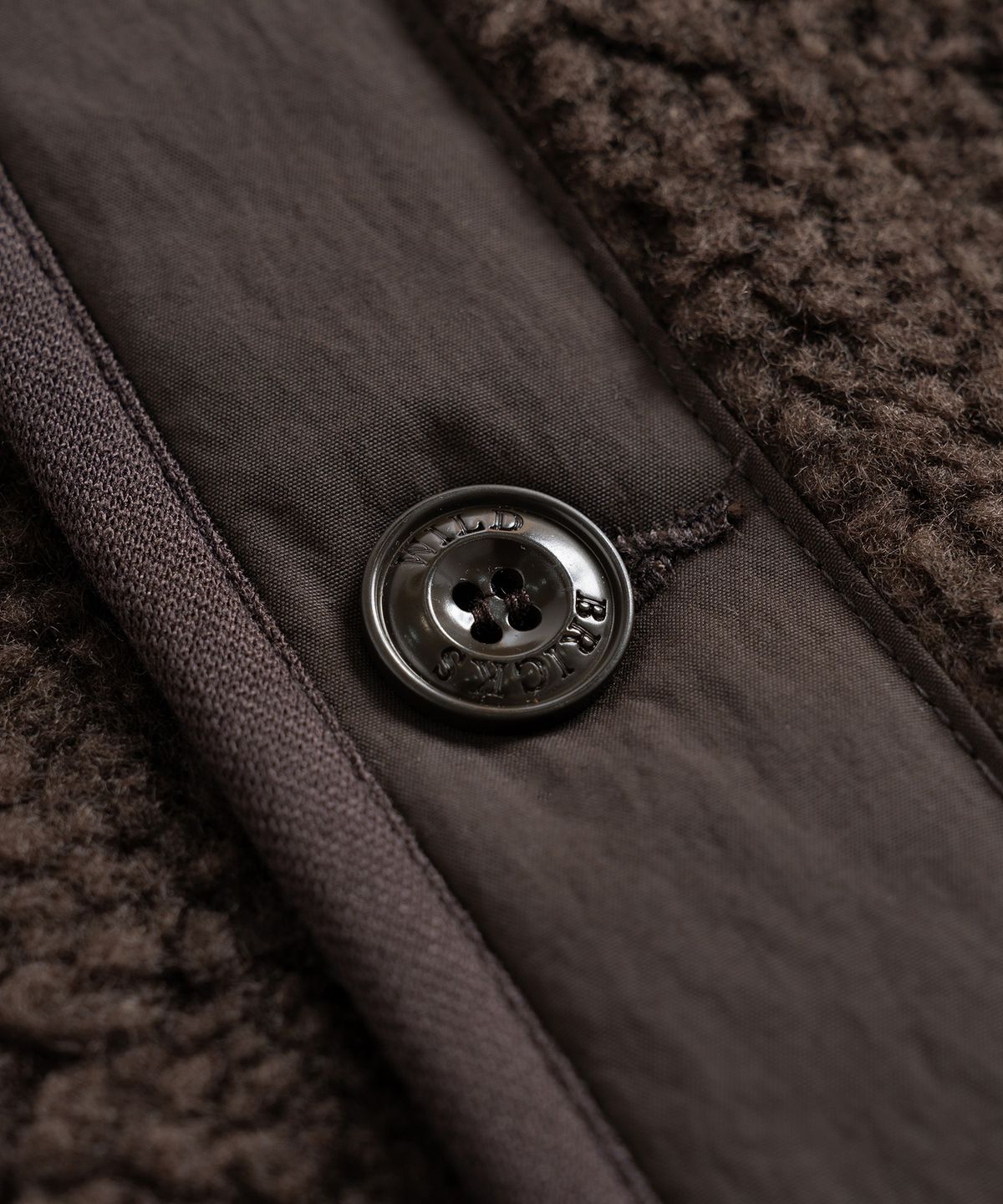와일드 브릭스(WILD BRICKS) W24 FLEECE VEST (dark brown)