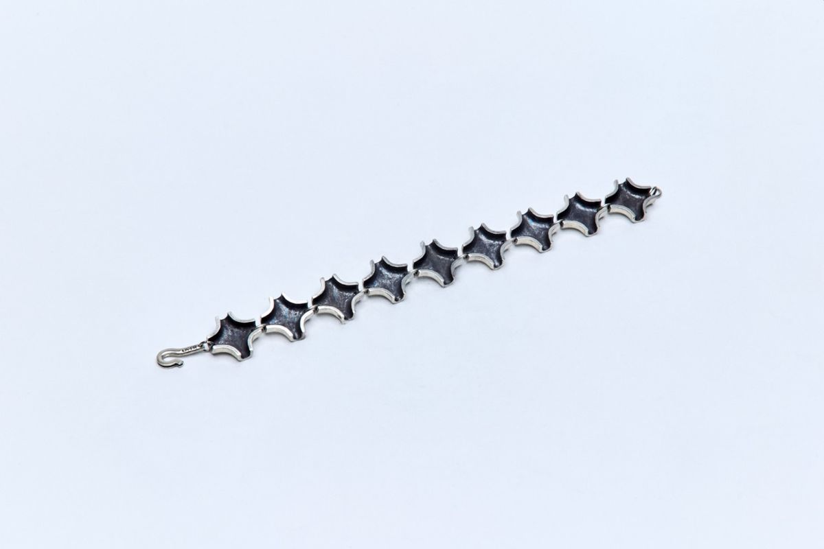 오버더라인(OVER THE LINE) P.O.C Focal Bracelet