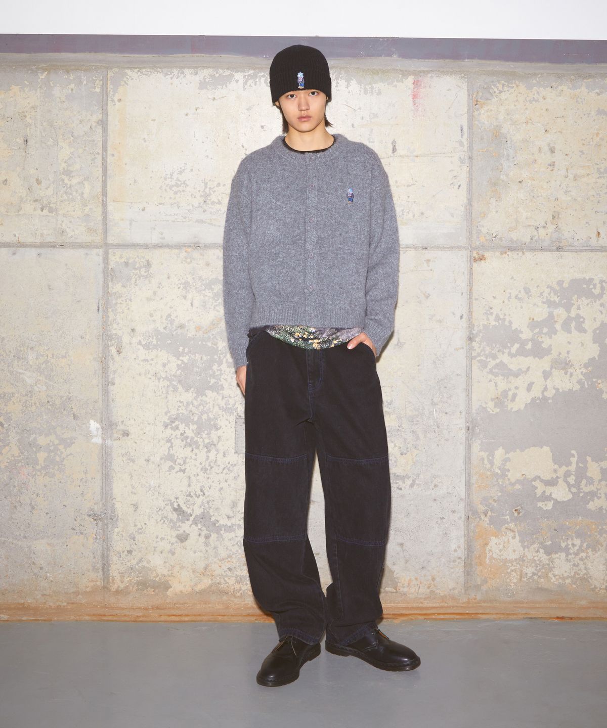 엘엠씨(LMC) EMB BEAR ROUND NECK CARDIGAN gray