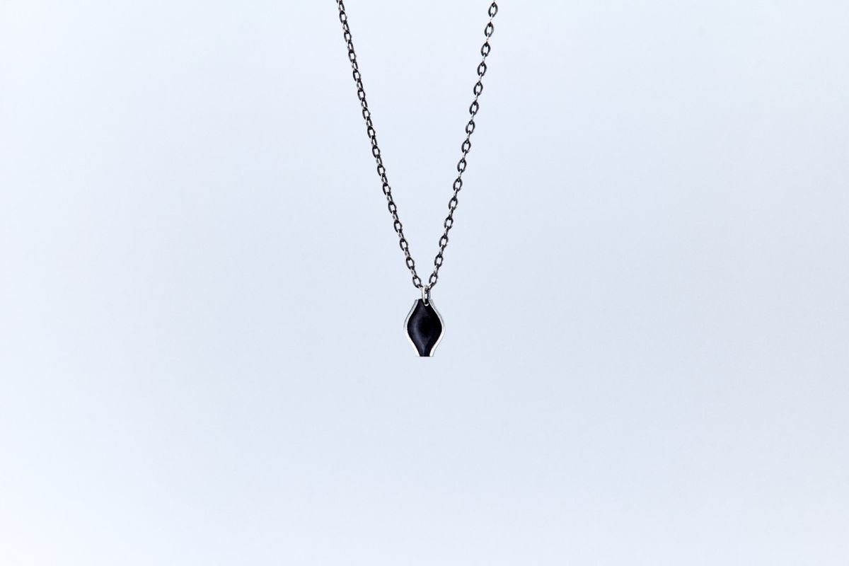 오버더라인(OVER THE LINE) P.O.C Lens Pendant (small)
