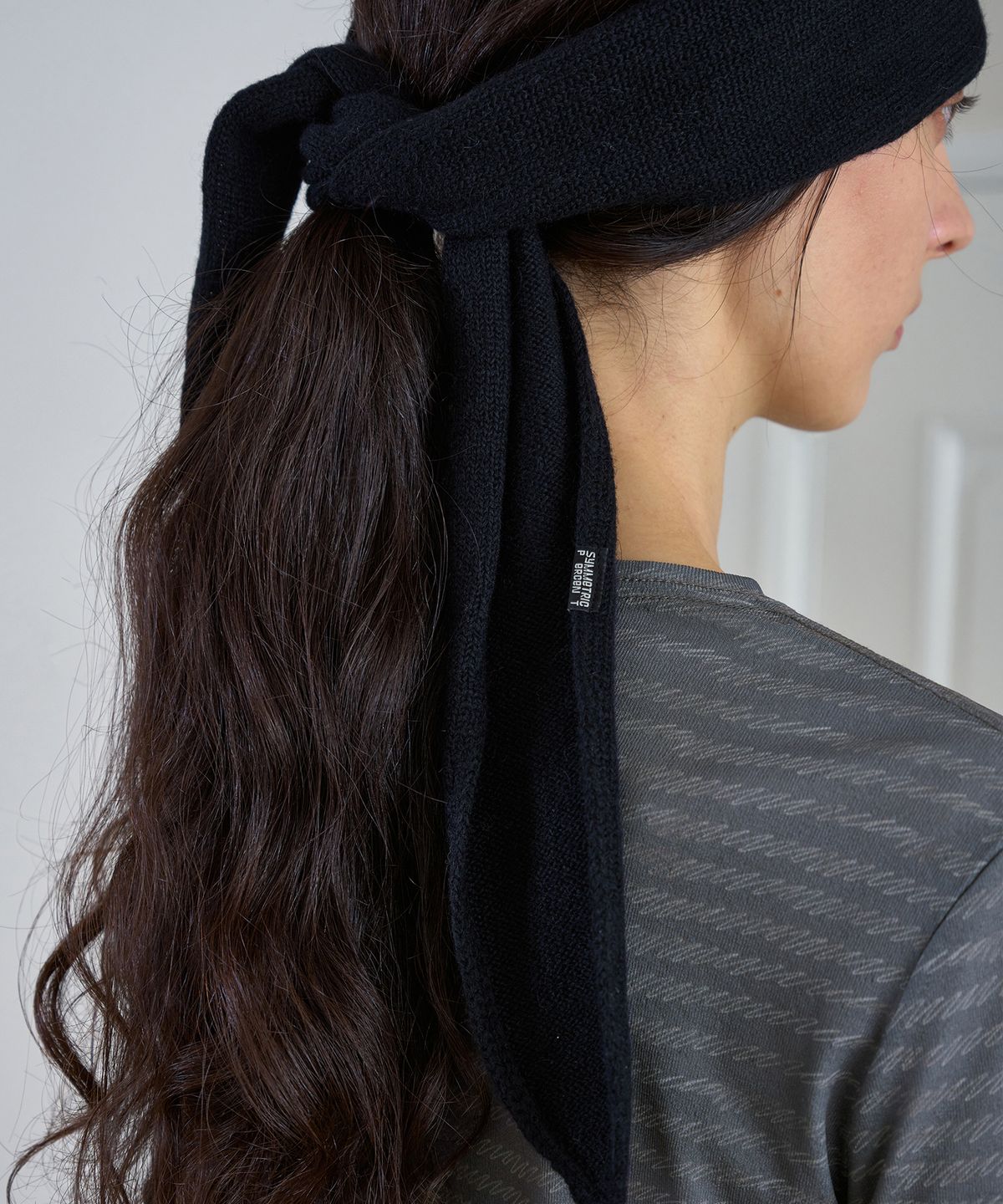 시메트릭 퍼센트(SYMMETRICPERCENT) Alpaca Wool Muffler / Black