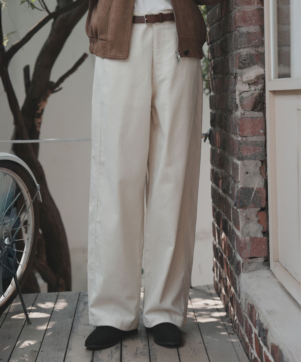로브로브(LOVLOV) SLIMCORD CURVED PANTS