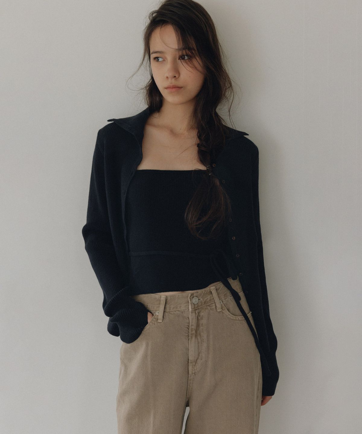 앤니즈(ANDNEEDS) Nua pola cardigan (black)