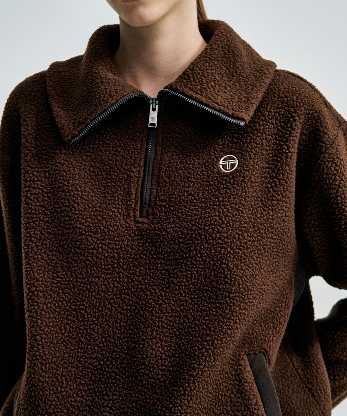 세르지오 타키니(SERGIO TACCHINI) W 쿠쉬웜 플리스 하프집 (D.Brown)