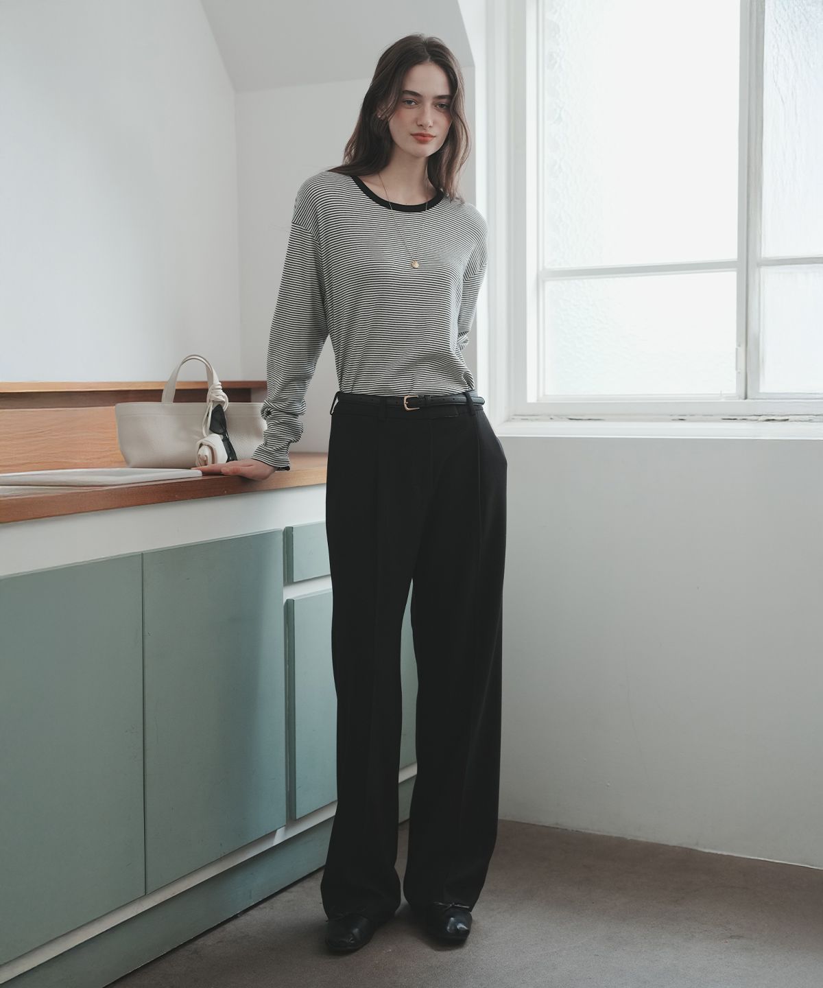 로브로브(LOVLOV) LONG FIT SLACKS