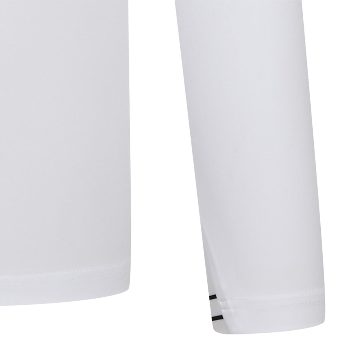 테일러메이드 어패럴(TAYLORMADE APPAREL) 남성 소프트피치 베이스레이어 하이넥 티셔츠 TTO-37HG41-101