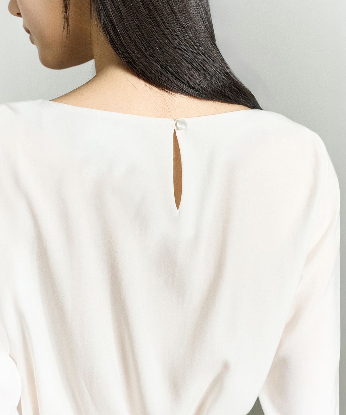 리이(RE RHEE) FRONT WRAP BLOUSE