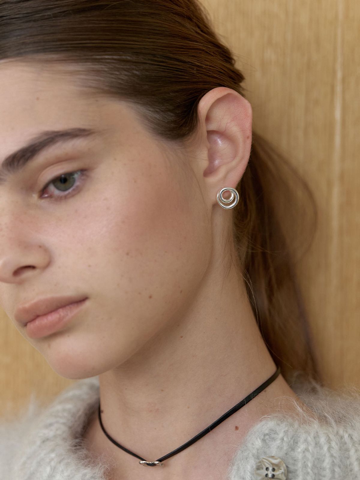 러브미몬스터(LOVE ME MONSTER) Circle Knot Earrings (L253MER090)