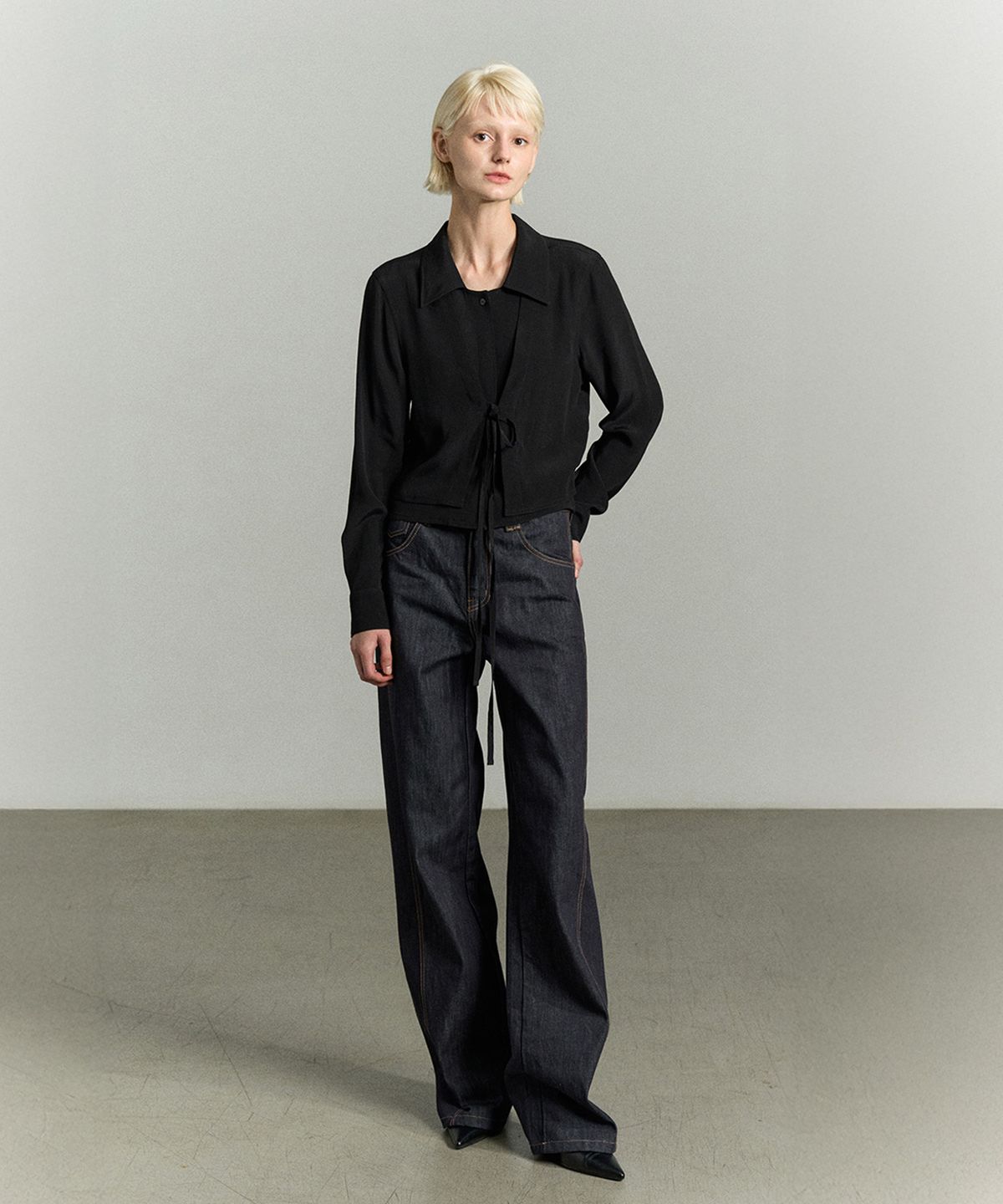 리이(RE RHEE) FRONT-TIE LAYERED SHIRT BLOUSE BLACK