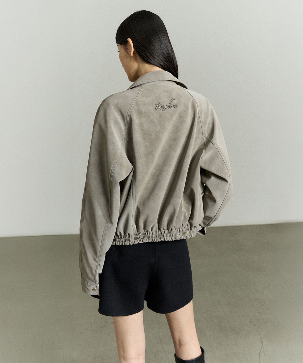 리이(RE RHEE) SNAP BUTTON FAUX LEATHER JACKET ASH GRAY