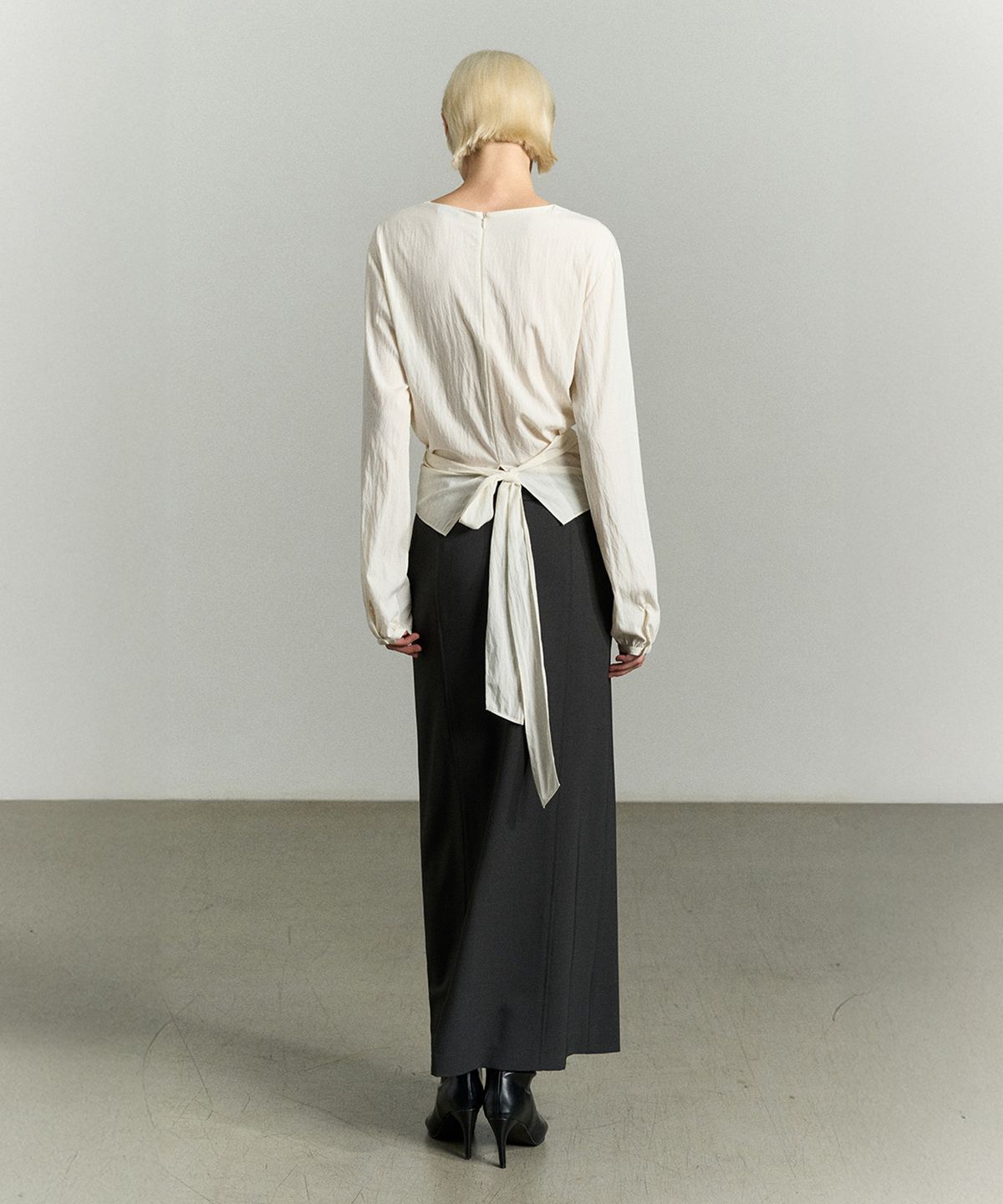 리이(RE RHEE) WAIST WRAP BLOUSE PEARL