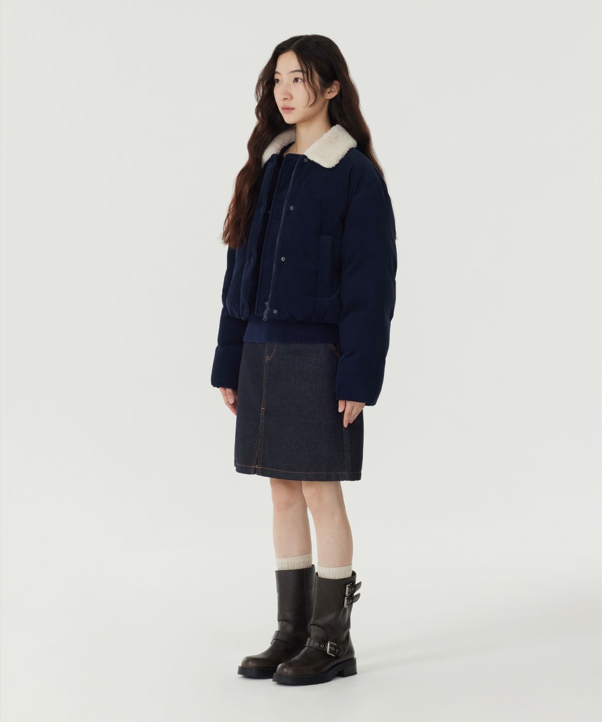 커버낫 우먼(COVERNAT WOMAN) 우먼 카라 코듀로이 숏 다운 자켓 Navy