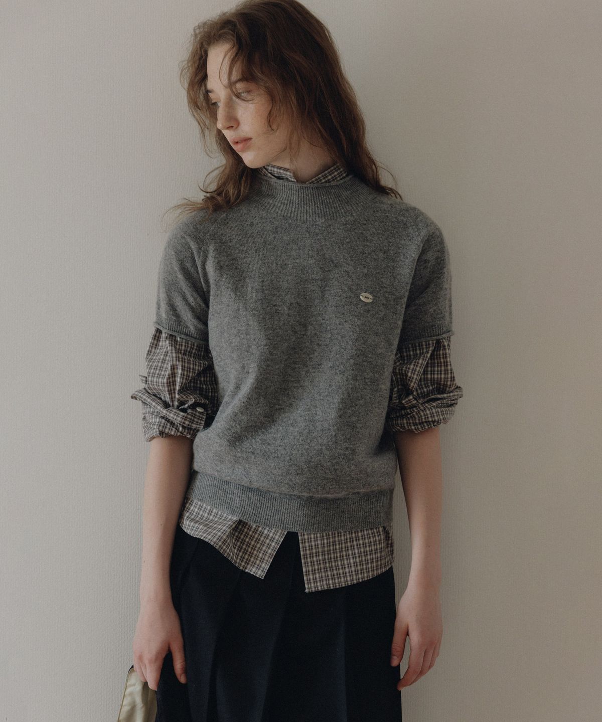 앤니즈(ANDNEEDS) Liu half neck knit (melange gray)