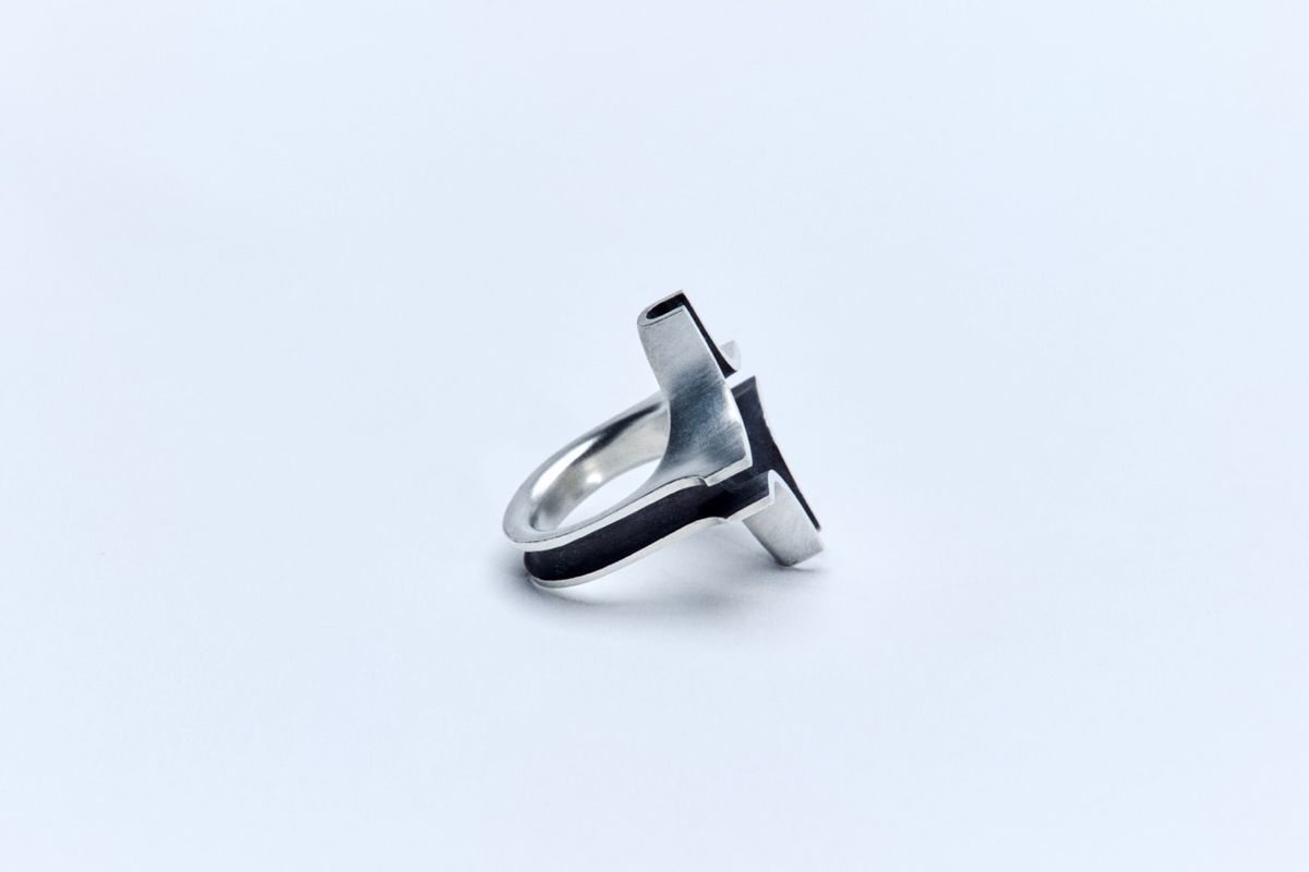 오버더라인(OVER THE LINE) P.O.C Focal Ring