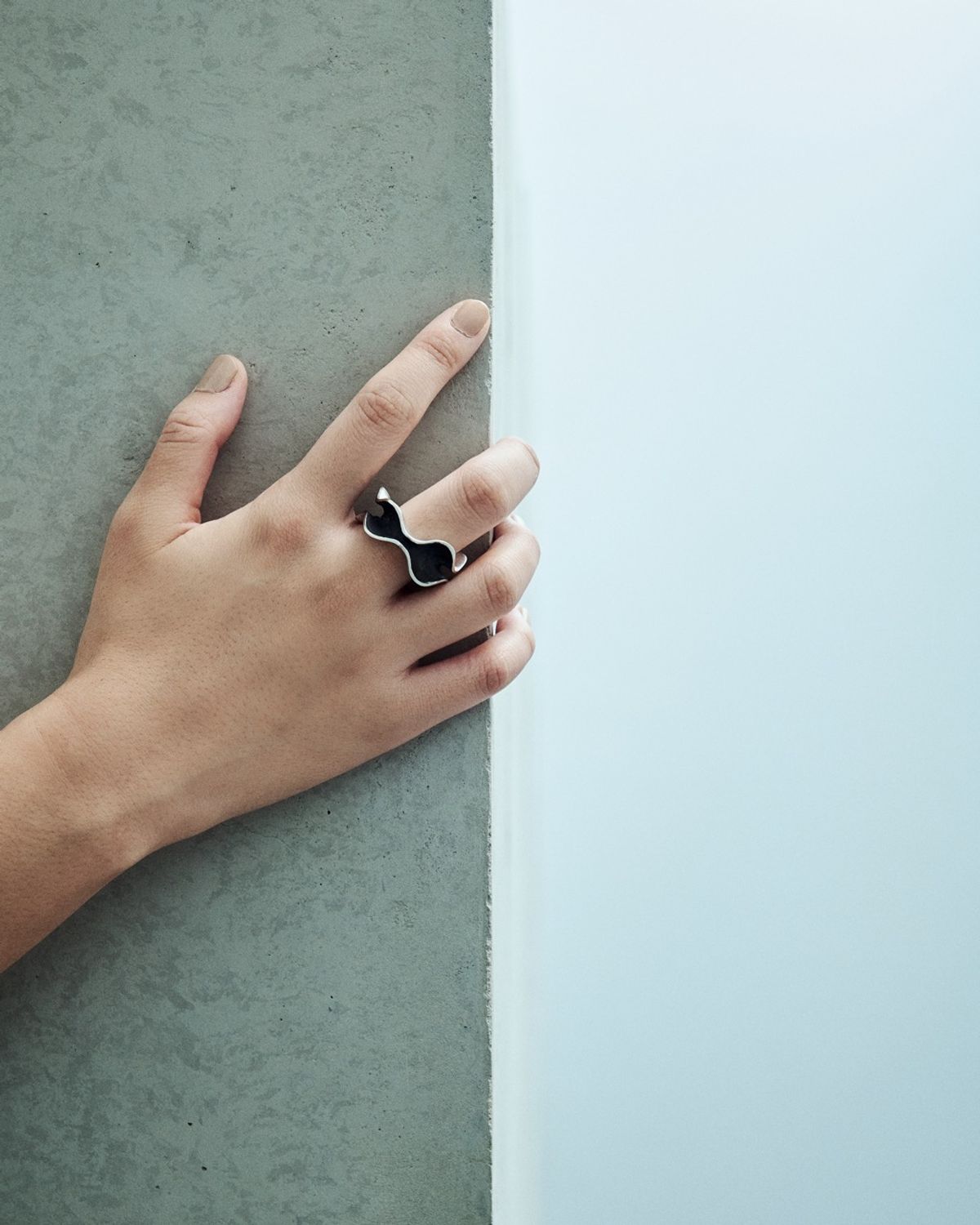 오버더라인(OVER THE LINE) P.O.C Lens Array Ring